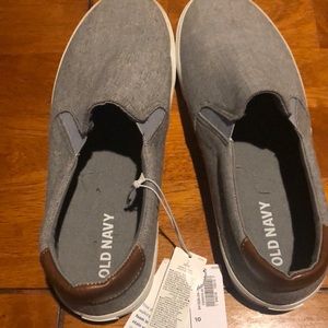 Slip on mens boat shoes never worn with tags
